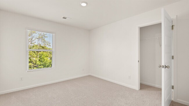 156 Kennelsman Dr unit 36197463, Griffin, GA 30224 - photo 4