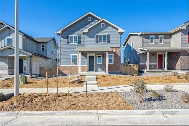 4719 Valdai Ct, Aurora, CO 80019 - photo 2