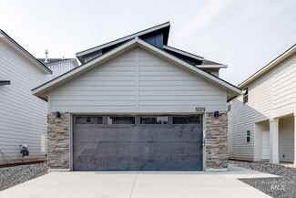 10512 W Teratai St, Star, ID 83669
