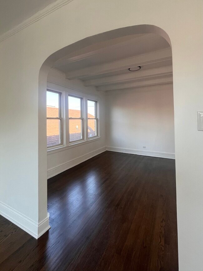 7955 S Elizabeth St, Chicago, IL 60620 - photo 4