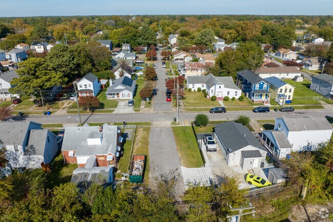Barraud Park features a mix of architectural styles.