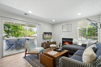 One Lakeville Cir, Petaluma, CA 94954