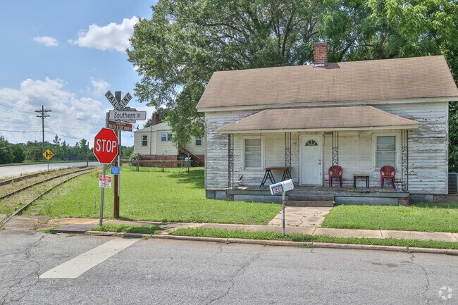 Quiet reflections of a time gone by are the vibes of Beaumont Village.