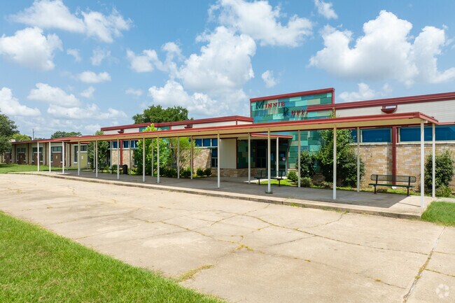 Minnie Ruffin Elementary School has good ratings on the state level.