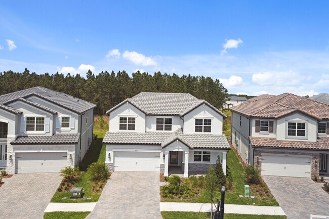 1704 Suttonset Trail, Zephyrhills, FL 33541 - photo 4