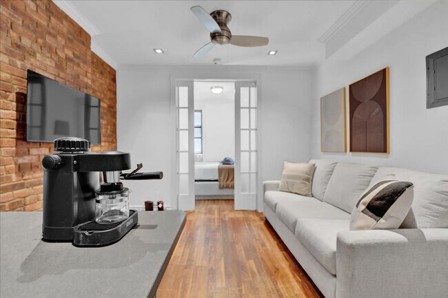 52 Barrow St unit ID1250757P, New York, NY 10014 - photo 5