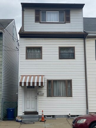 1713 Mary St, Pittsburgh, PA 15203