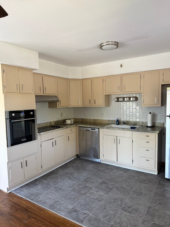 Updated stainless steel appliances