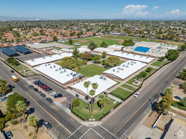 Students and staff love the campus at Desert Sands Middle School.