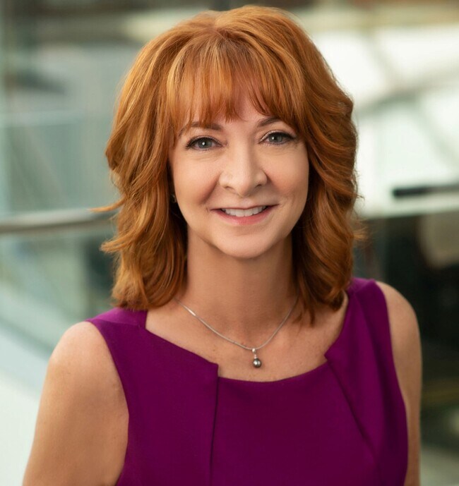 Lynn Charlas White