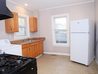 4 Summer St Unit 1R, Boston, MA 02136