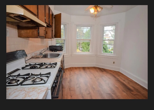 9 Harrison Ave unit Second floor, Clifton Heights, PA 19018 - photo 3