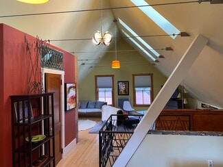 285 Norwood Ave, Cranston, RI 02905