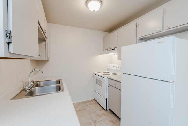 Elm Valley Apartments, Sumner, WA 98390 - photo 7