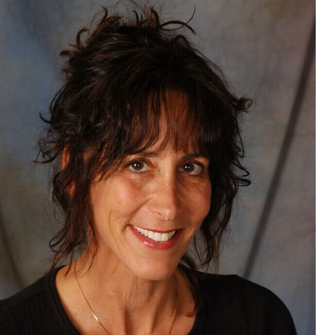 Lorie Brakas