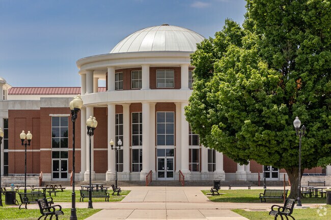 Springdale High School is an above average, public school located in Springdale.