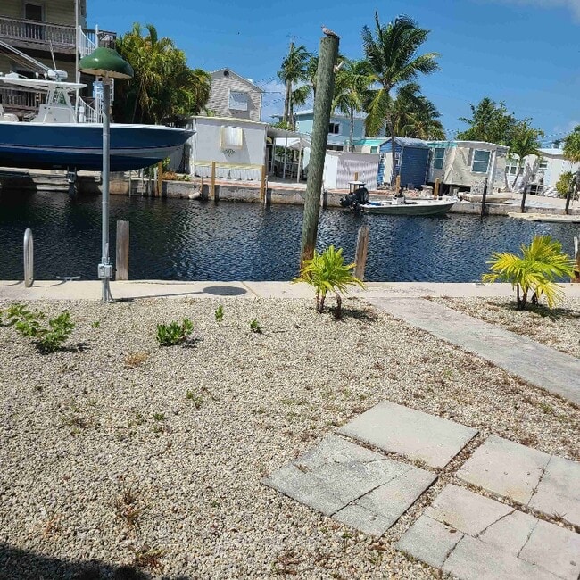 127 Monroe Dr unit 3, Tavernier, FL 33070 - photo 4