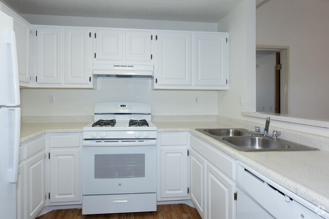 2BR, 2BA - 1128 SF Kitchen
