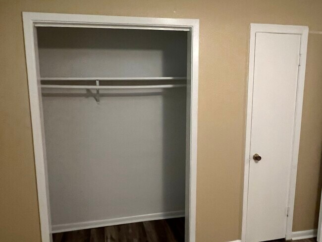 2305 Downey St unit 4, La Marque, TX 77568 - photo 7