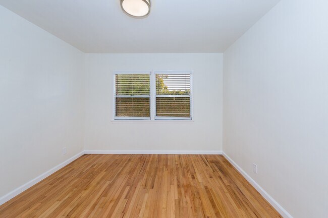 2232 S Carmelina Ave, Los Angeles, CA 90064 - photo 7