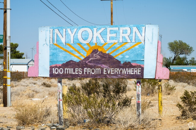 Inyokern’s open skies and desert silence frame this peaceful Mojave landscape.