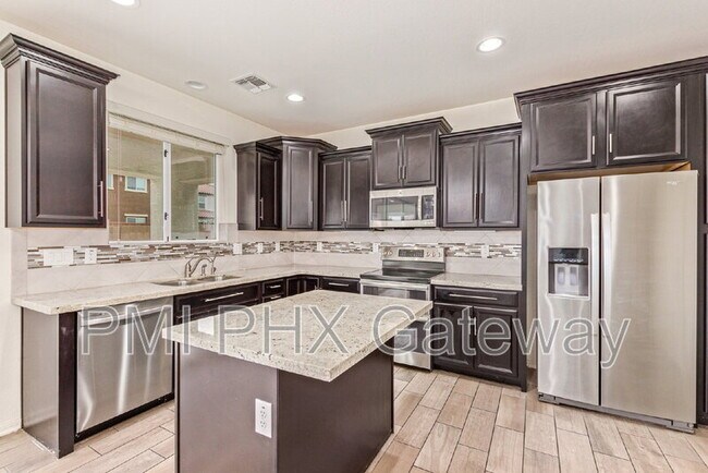 735 E Constance Way, Phoenix, AZ 85042 - photo 7