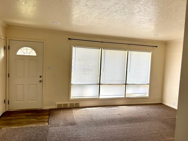 1025 Tyler Ave, Ogden, UT 84404 - photo 6