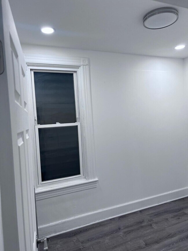 105 Ridgewood Ave unit 1, Brooklyn, NY 11208 - photo 5