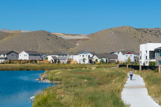 Pioneer Meadows has sidewalks throughout every micro-community permitting long walks from home.