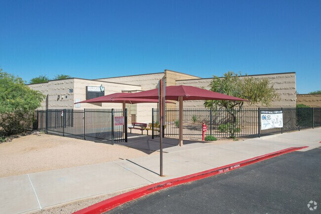 Desert Sun Academy is located in Pinnacle Peak.