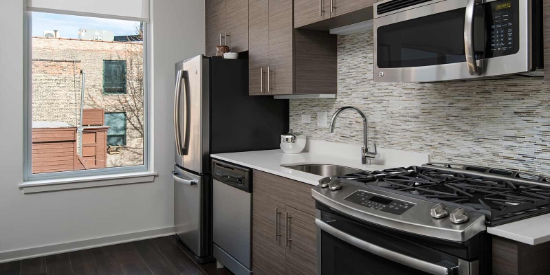 1228 W Madison St, Chicago, IL 60607 - photo 1