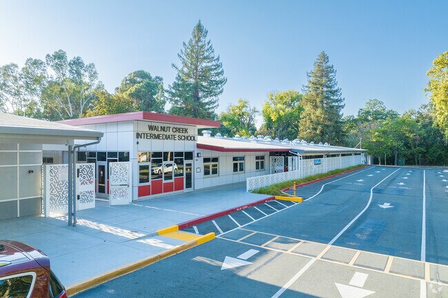 Walnut Creek Intermediate School serves students in Howe Homestead.