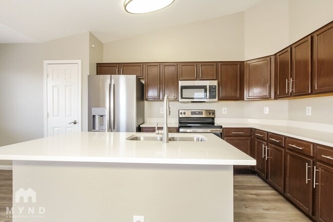 3412 W Fraktur Rd, Phoenix, AZ 85041 - photo 5