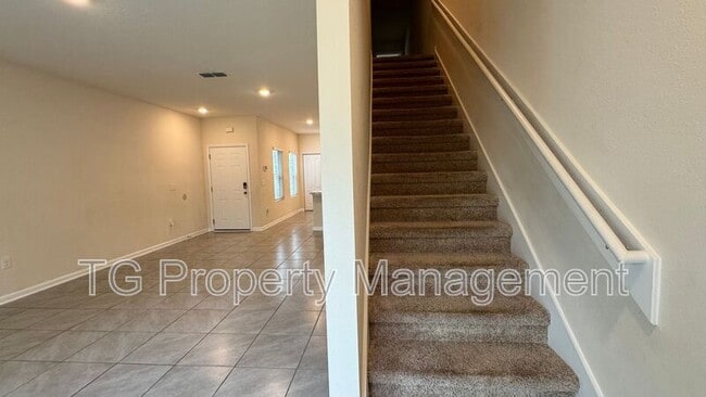 7734 Legacy Trail, Jacksonville, FL 32256 - photo 5