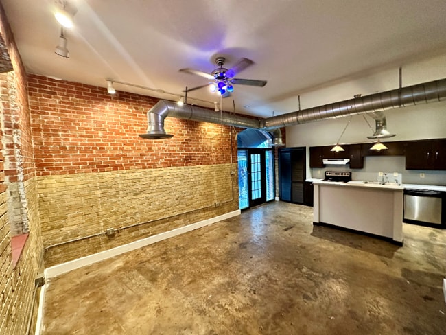 710 S Medina, San Antonio, TX 78207 - photo 3