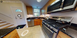 475 Vfw Pkwy Unit 2, Chestnut Hill, MA 02467