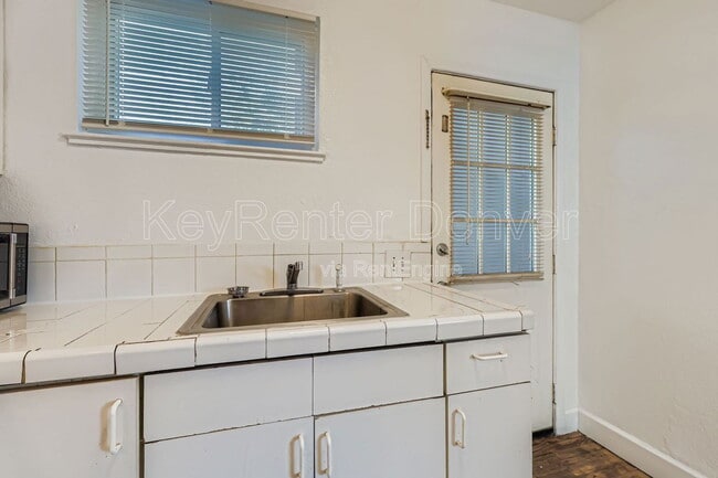 3249 Steele St, Denver, CO 80205 - photo 7