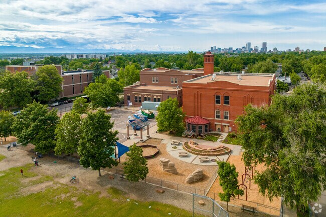 Lincoln Elementary School
is a public pre-K and elementary school in Washington Park West.