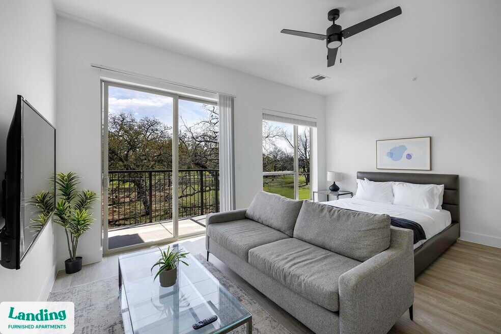 650 E Sycamore St unit 3217.1408296, Denton, TX 76201 - photo 1