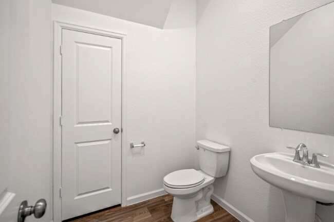 613 Royal Arch Dr, Conroe, TX 77304 - photo 6