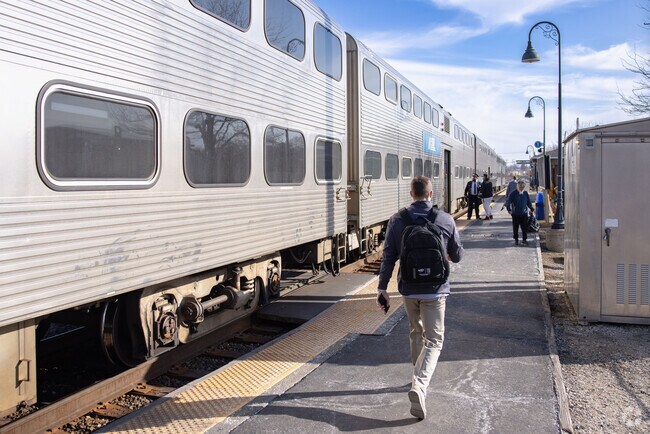Heron Harbor residents can use the Antioch Metra Station to get to Downtown Chicago.