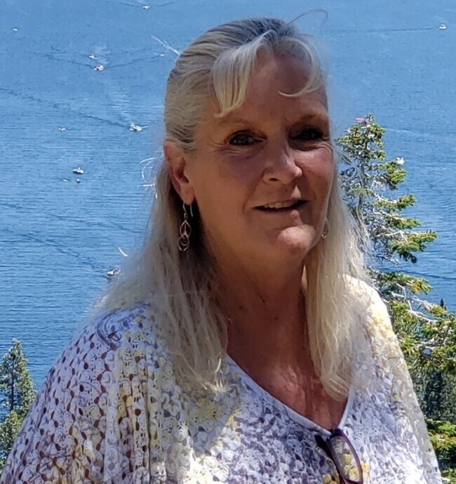 Lisa Pierce Honer