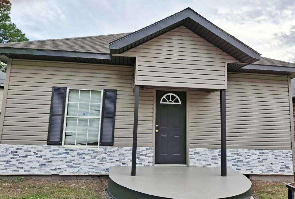 1313 W Huntington Ave, Jonesboro, AR 72401 - photo 1