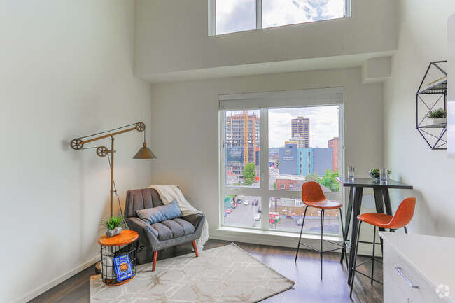 Loft Studio - 244 SF
