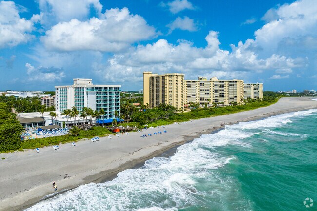 You can find some oceanfront luxury condos and hotels in Jupiter Dunes