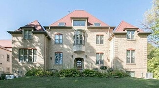 360 Ridgeland Ave, Iowa City, IA 52246