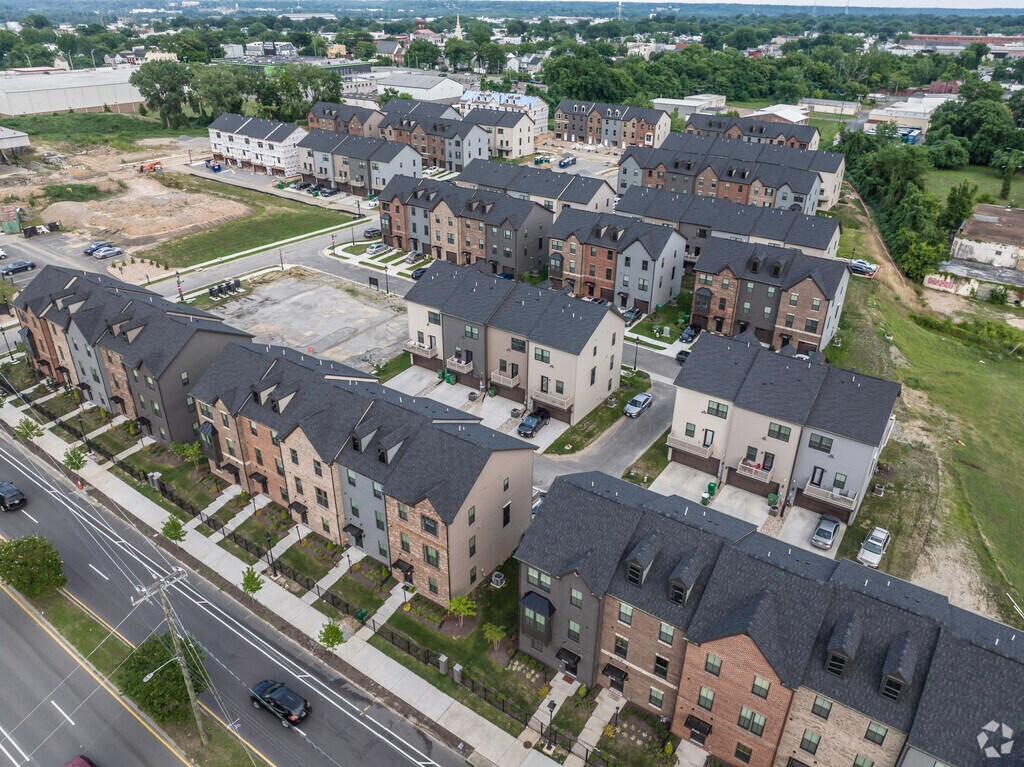 About Woodland Heights Schools, Demographics, Things to Do