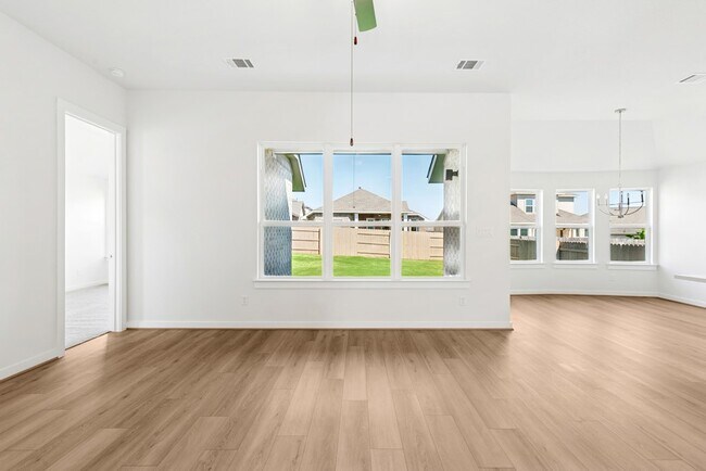 116 Salado Creek Trail, Bastrop, TX 78602 - photo 6