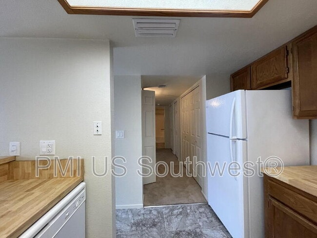 1800 Club House Dr unit M102, Bullhead City, AZ 86442 - photo 7