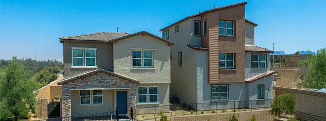 Midtown Accent Midtown Cadence Streetview 5of5